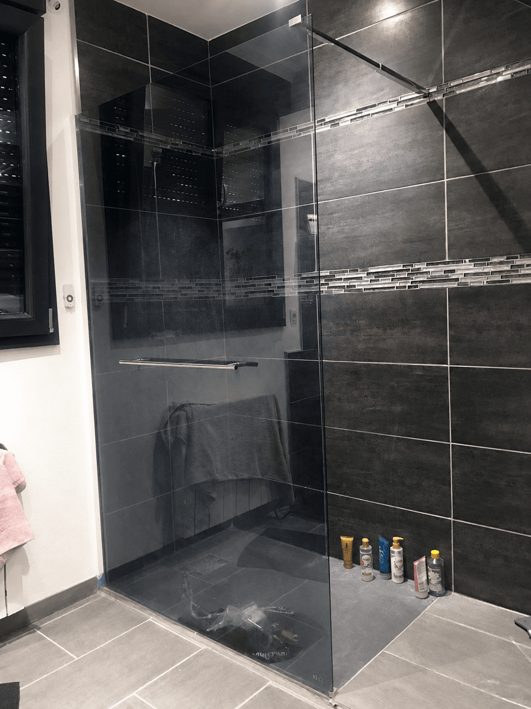 Douche à l'italienne carrelée — après