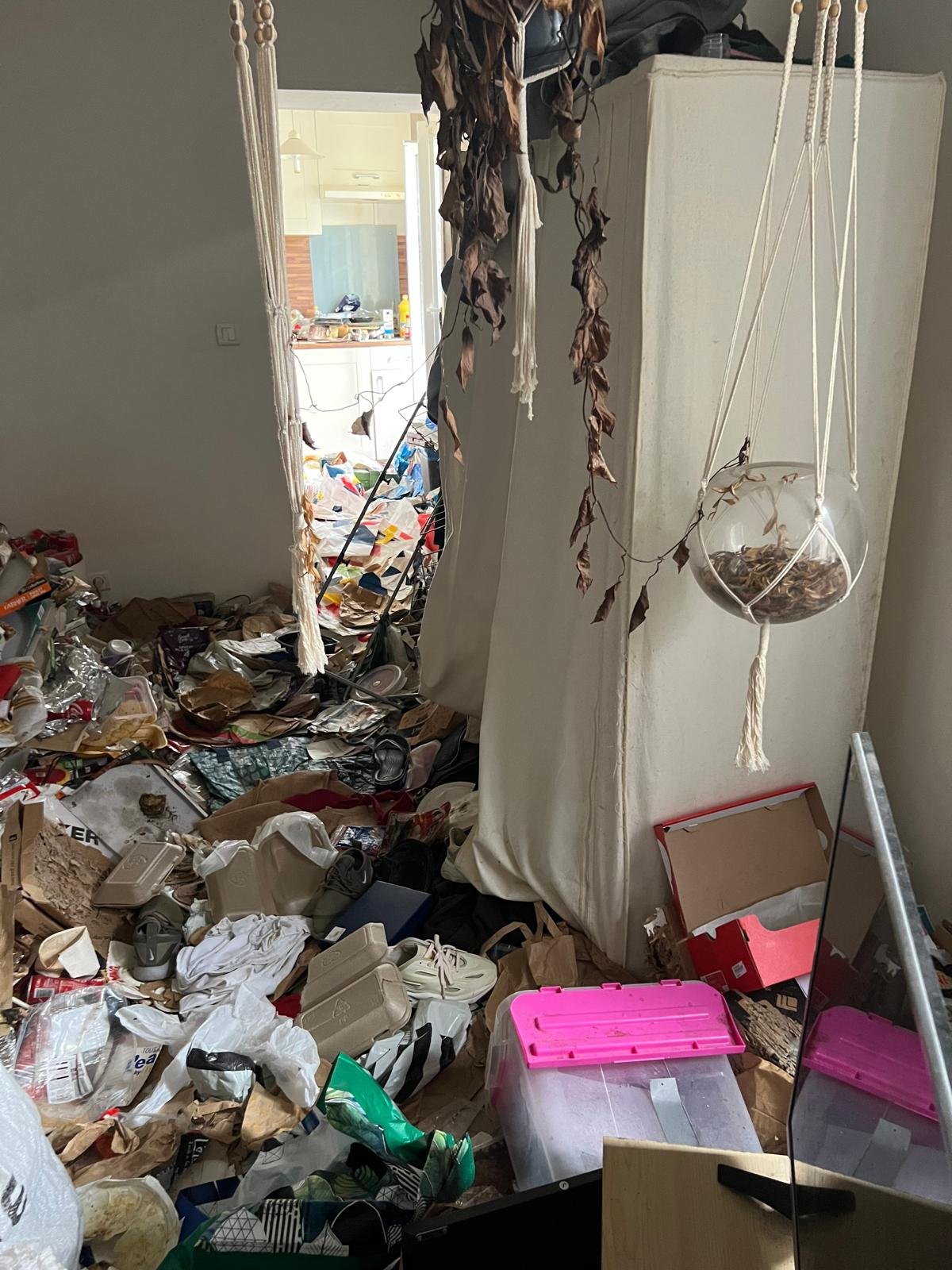Chambre — débarras total — avant